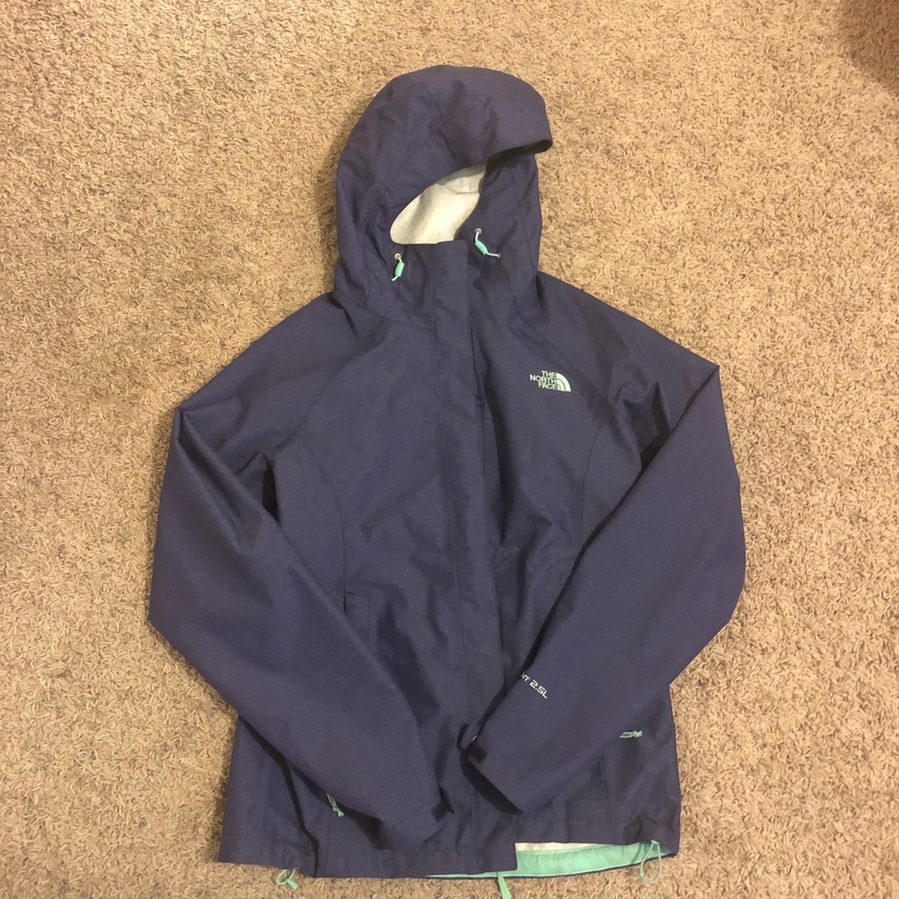 ☔️ North Face HyVent 2.5L Waterproof Jacket